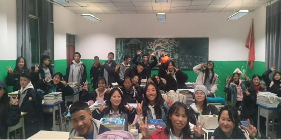 青春筑夢傳薪火，歲月留香育棟梁——21級地理科學2班王靈藝教學演示用品賞析